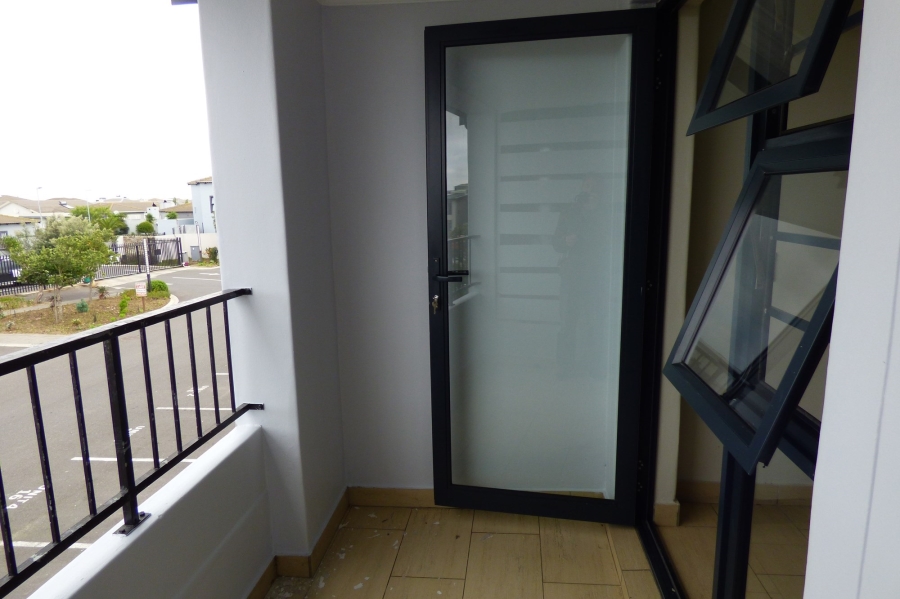 2 Bedroom Property for Sale in Parklands North Western Cape